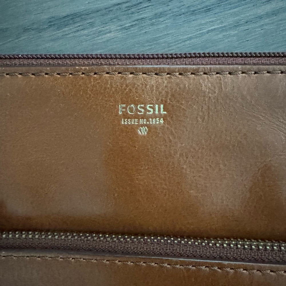 Fossil Medium Brown Crossbody Bag - Picture 4 of 11